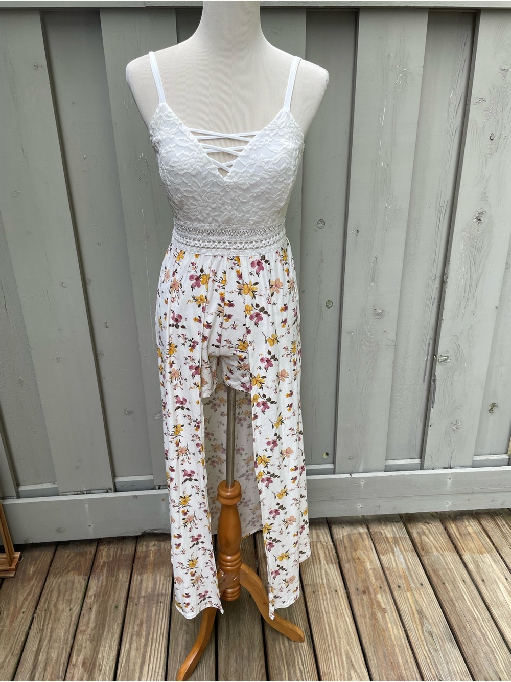 No Boundaries White Lace-Bodice Floral Maxi Dress Romper Size S